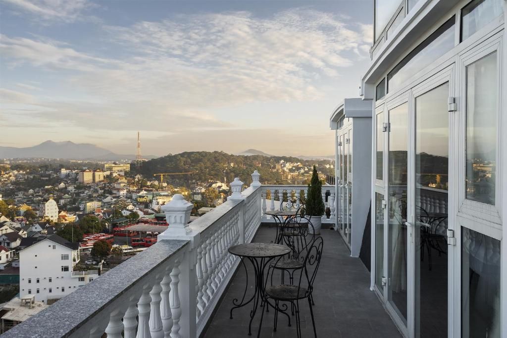 New Life Hotel Dalat фото 10