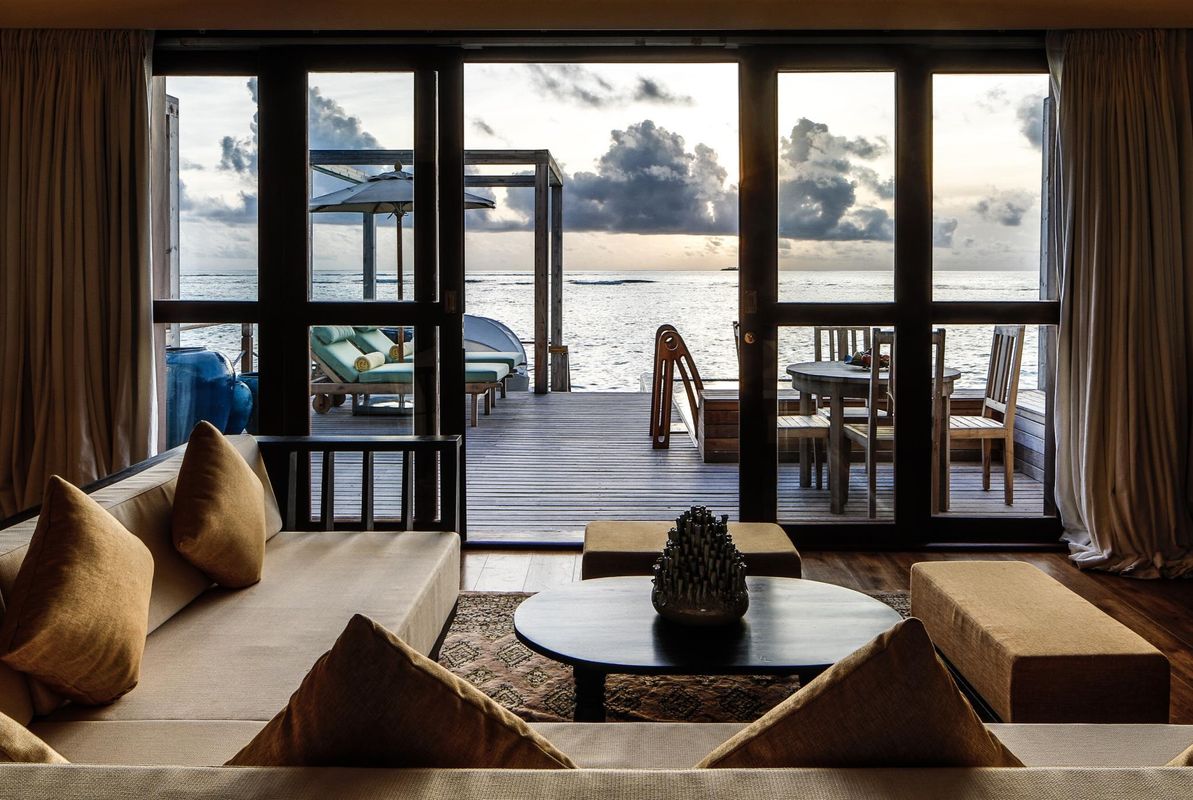 Loama Resort Maldives at Maamigili фото 3
