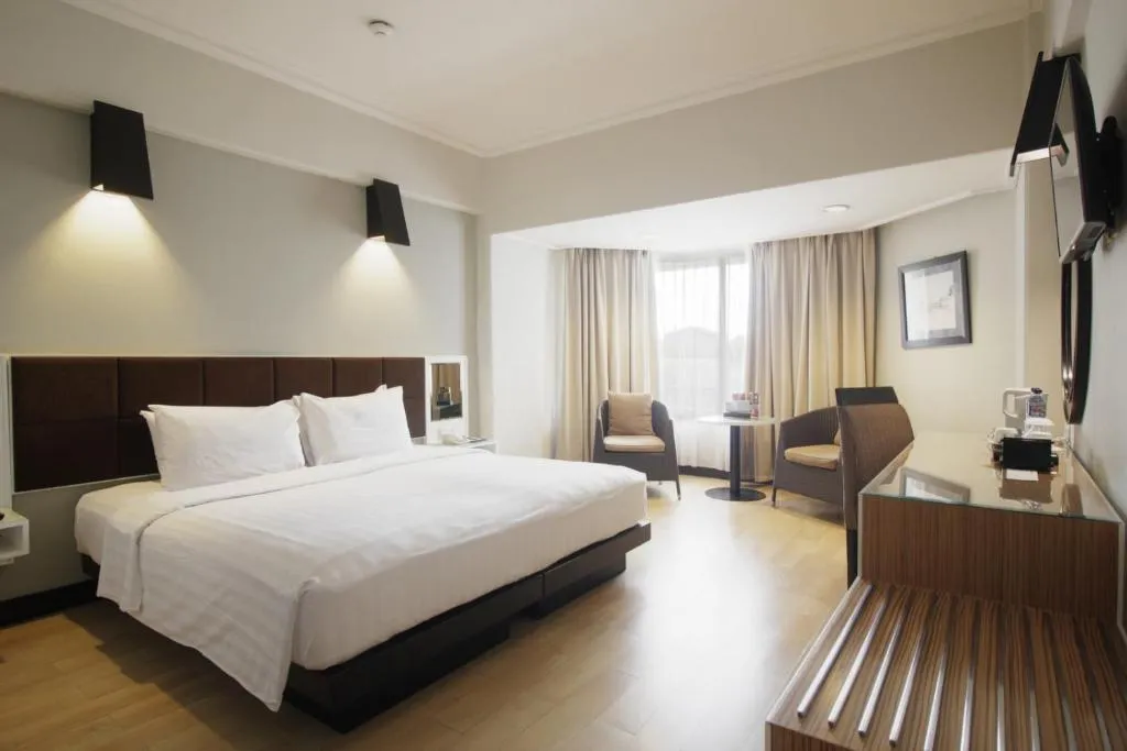 Hotel Santika Premiere Jogja фото 2