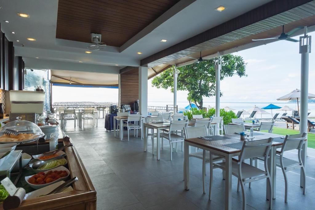 KC Beach Club & Pool Villas фото 11