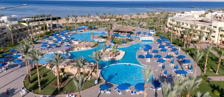 Фото отеля Amwaj Oyoun Resort