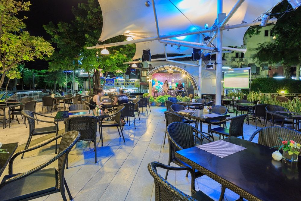 D Beach Pattaya Discovery Beach Hotel фото 95