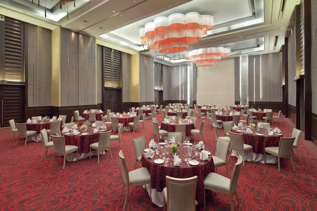 Holiday Inn Mumbai International Airport фото 35