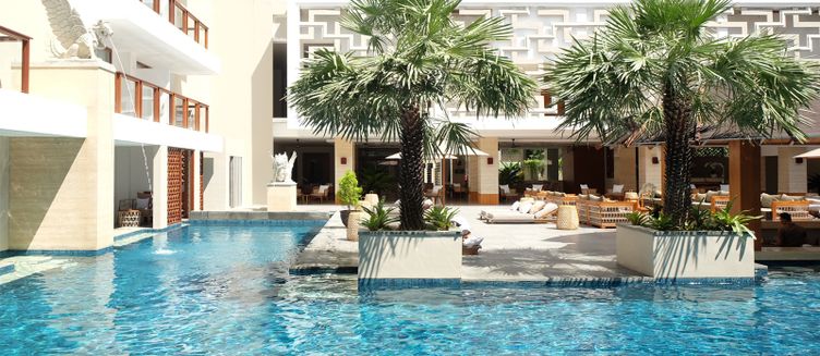 Фото отеля The Bandha Hotel & Suites