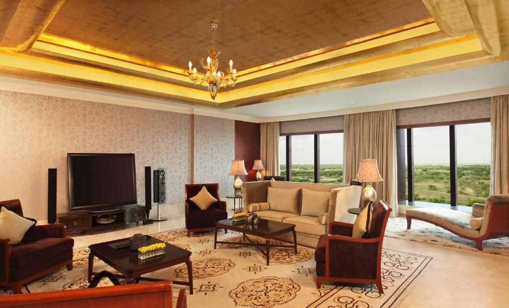 The Leela Ambience Gurugram Hotel & Residences фото 22