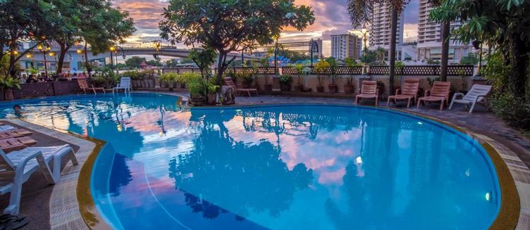 Фото отеля New Siam Riverside