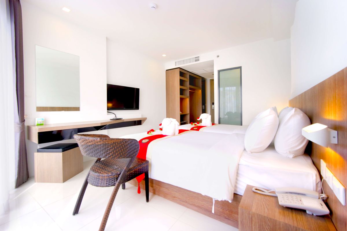 Phoenix Karon Beach Hotel фото 45