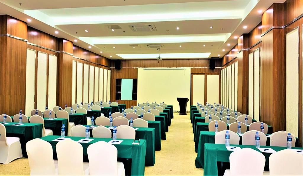 Holiday Inn Express Haikou West Coast фото 22