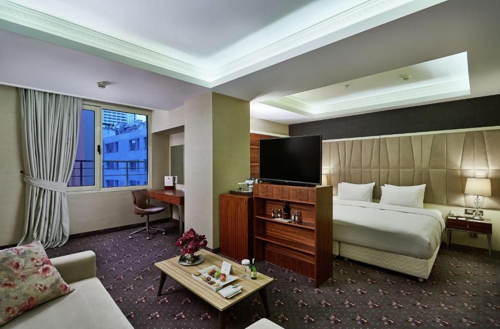 DoubleTree by Hilton Hotel Izmir - Alsancak фото 68