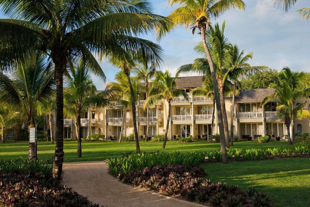 Outrigger Mauritius Beach Resort фото 52