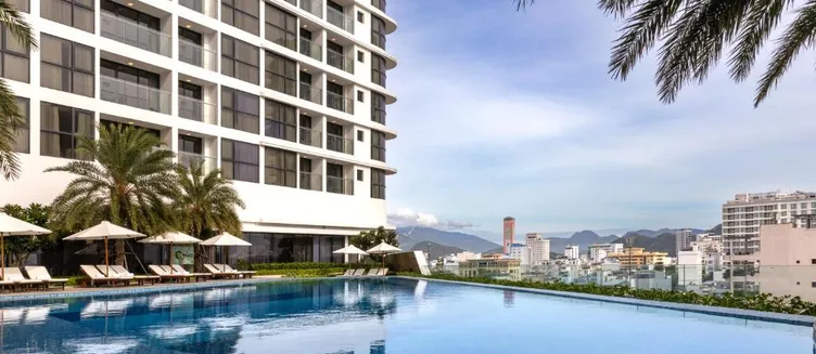 Фото отеля Vinpearl Empire Nha Trang