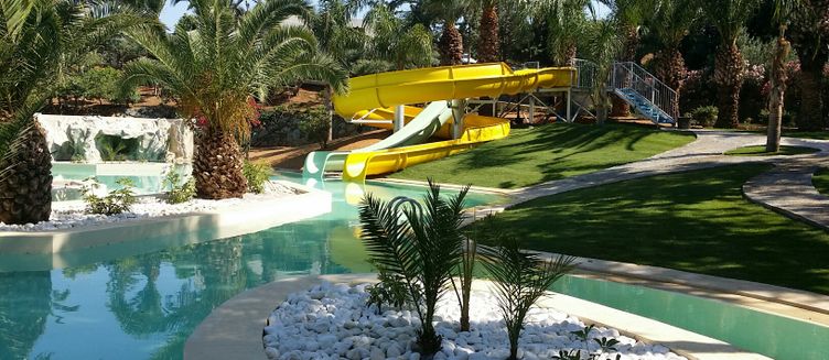 Фото отеля Out Of The Blue Resort & Spa