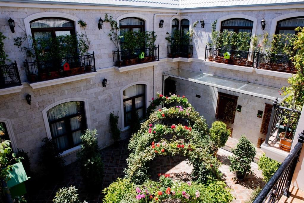 Midway Baku Hotel фото 0