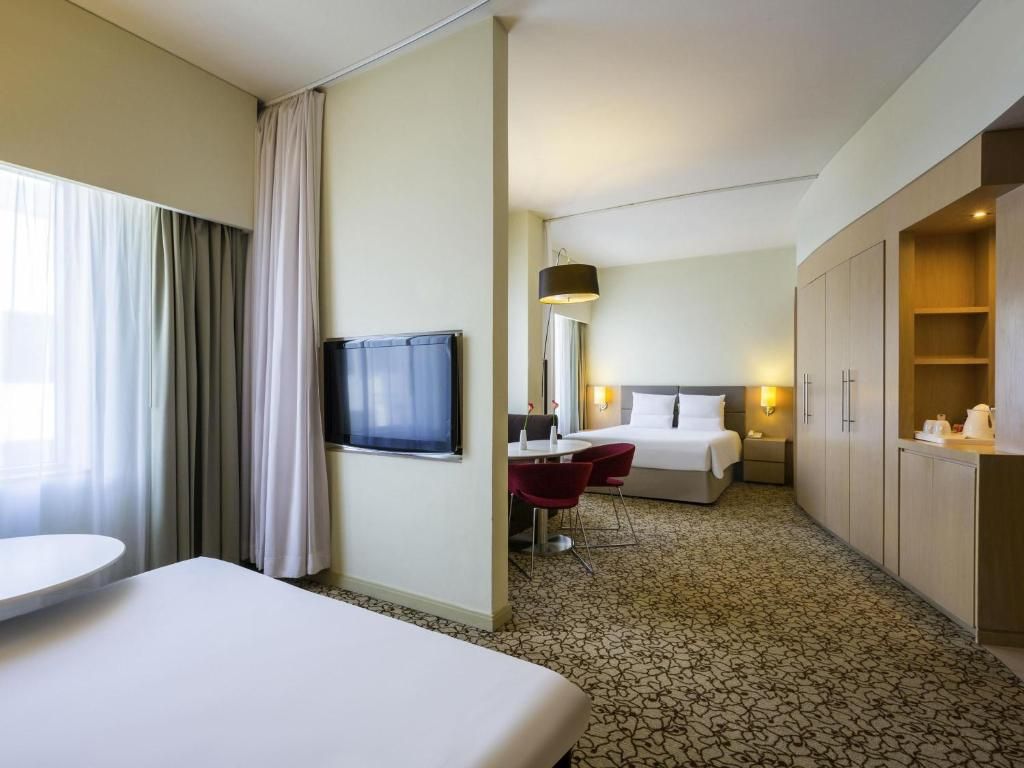 Novotel Suites Mall Avenue Dubai фото 24
