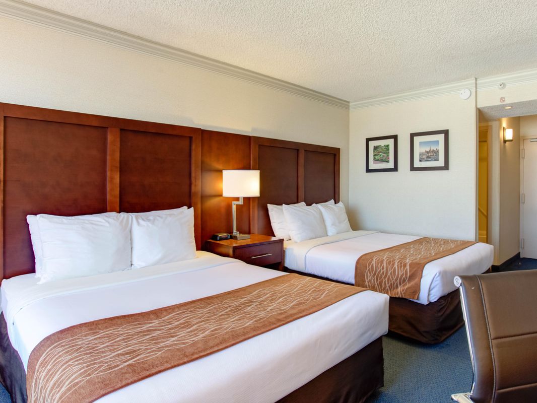 Comfort Inn By the Bay фото 16