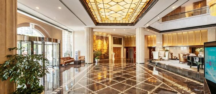 Фото отеля GuangDongHotel Shanghai