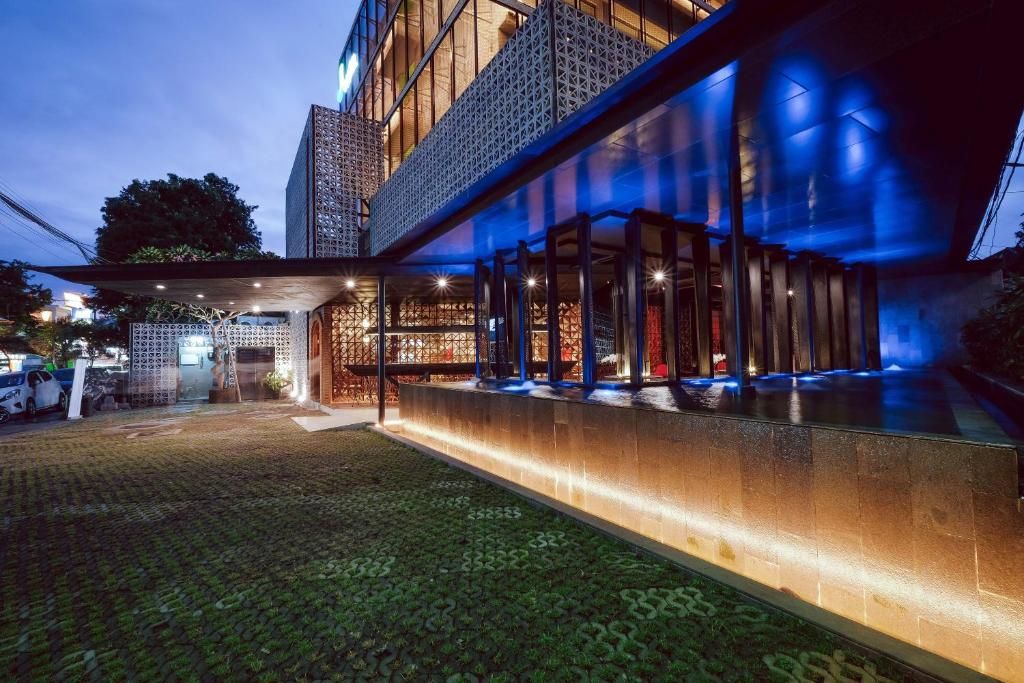 J Hotel Kuta фото 26