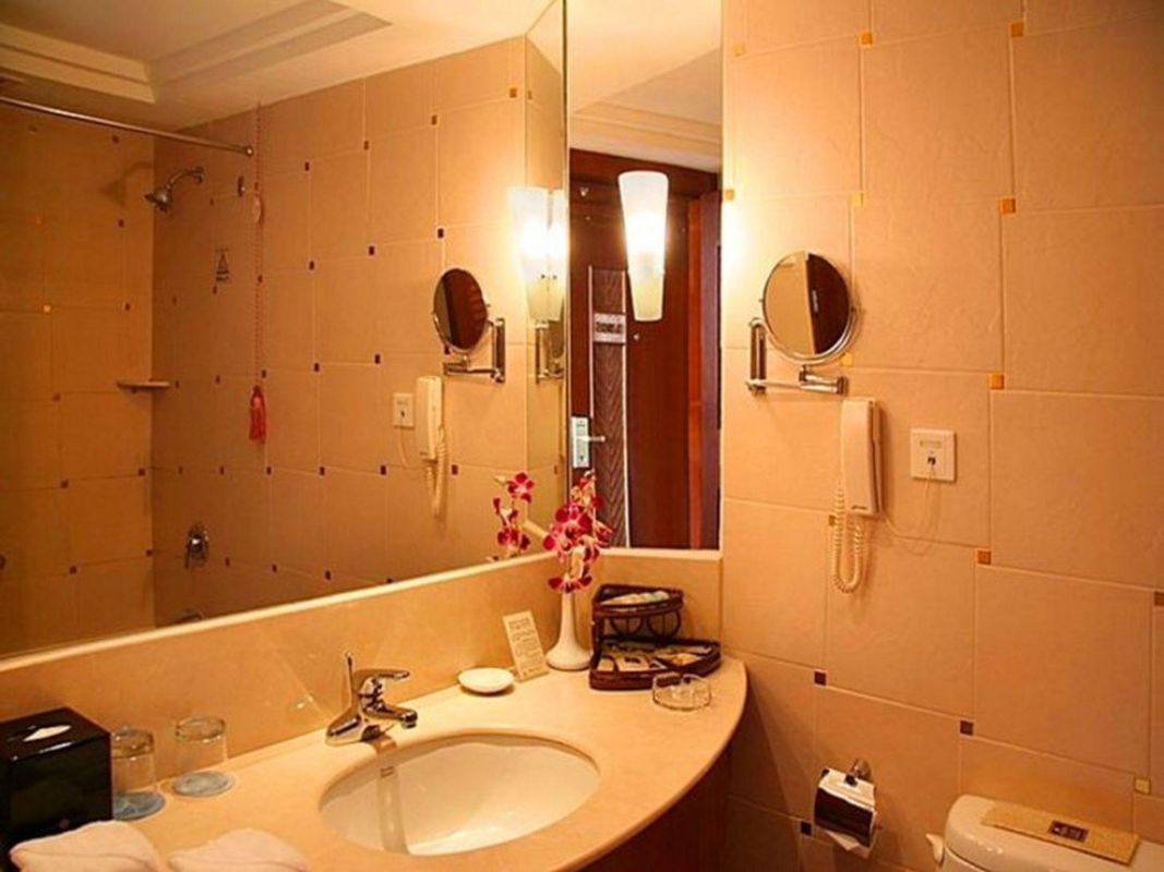 BaoHua Harbour View Hotel фото 15