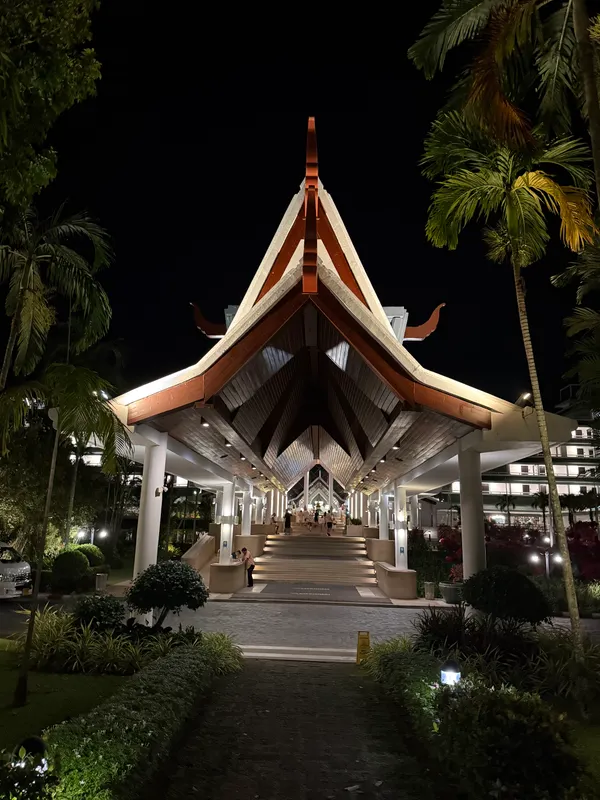 Le Meridien Phuket Beach Resort фото 67