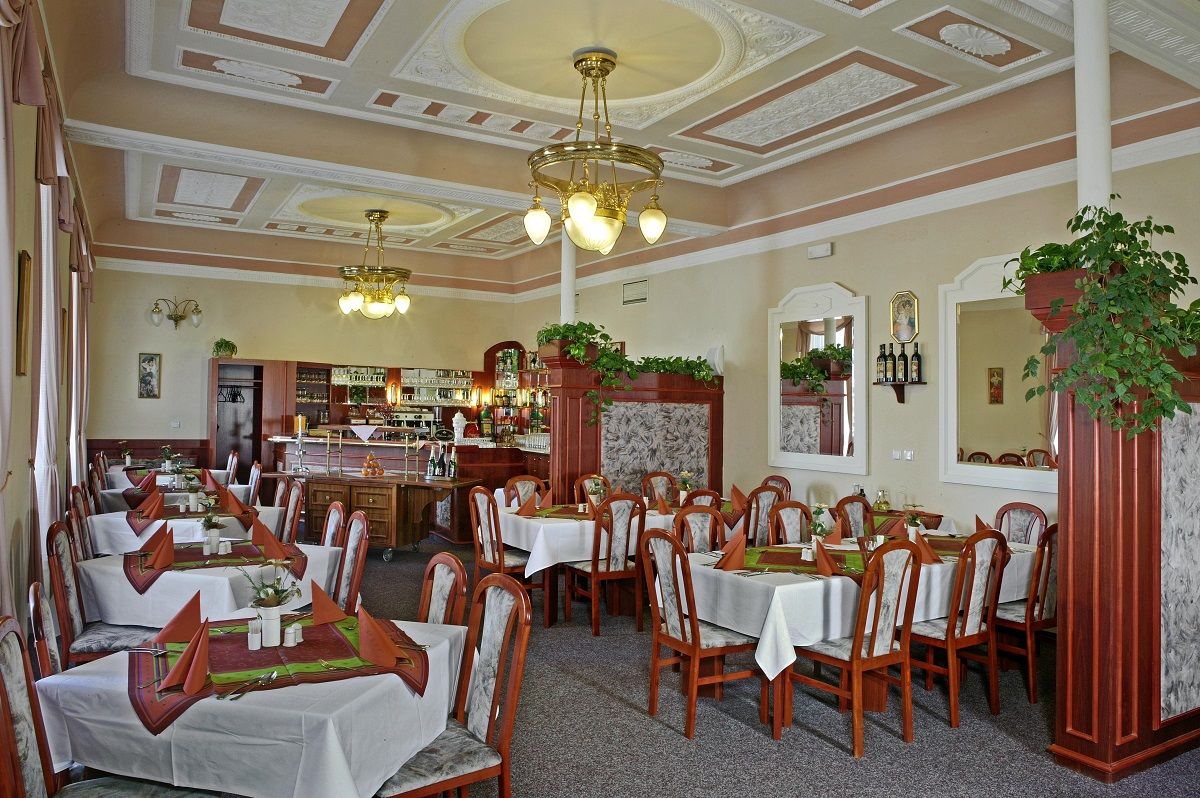Hotel Maxim фото 0