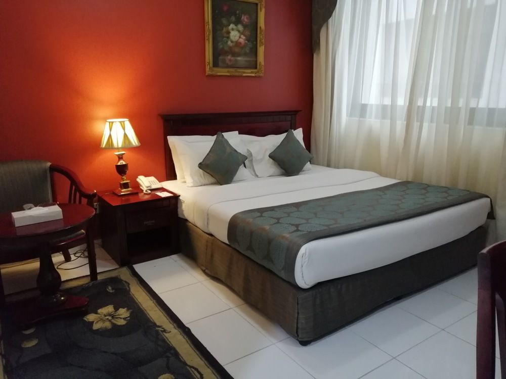 Al Maha Regency Hotel Suites фото 36