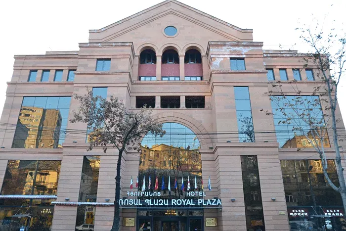 Royal Plaza by Stellar Hotels, Yerevan фото 0