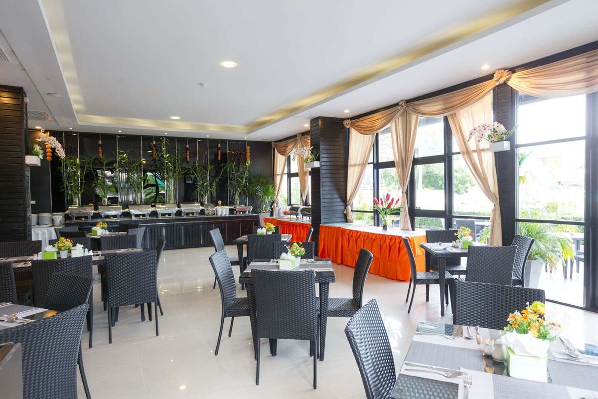 Golden Tulip Essential Pattaya Hotel фото 11