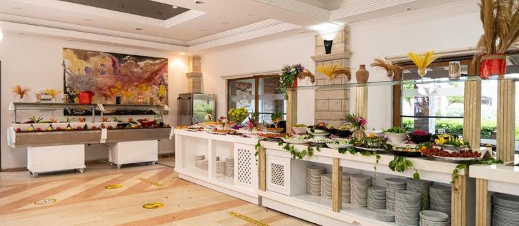 Фото отеля Tiana Beach Resort