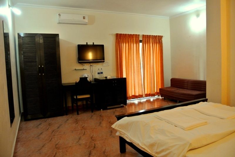 Morjim Club Beach Resort фото 11