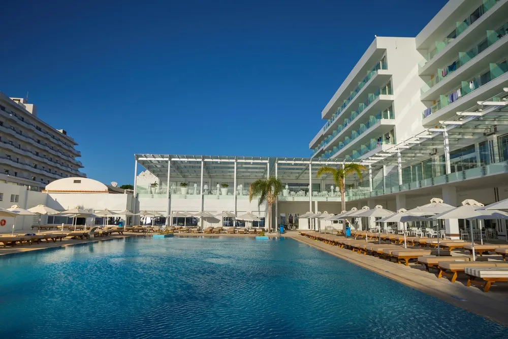 Constantinos The Great Beach Hotel фото 7