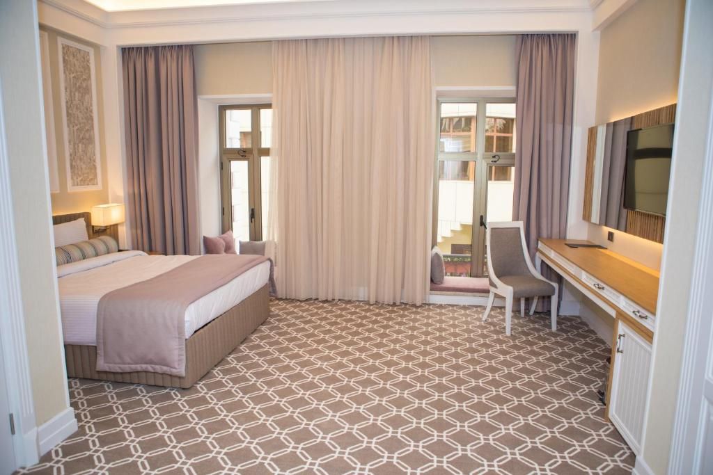 Theatrum Hotel Baku фото 1