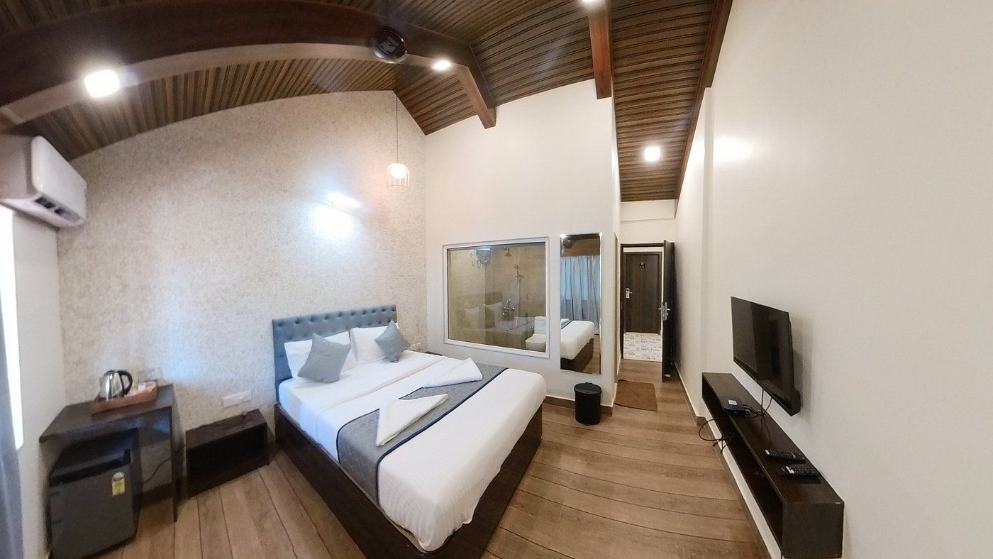 M Beach Resort фото 3