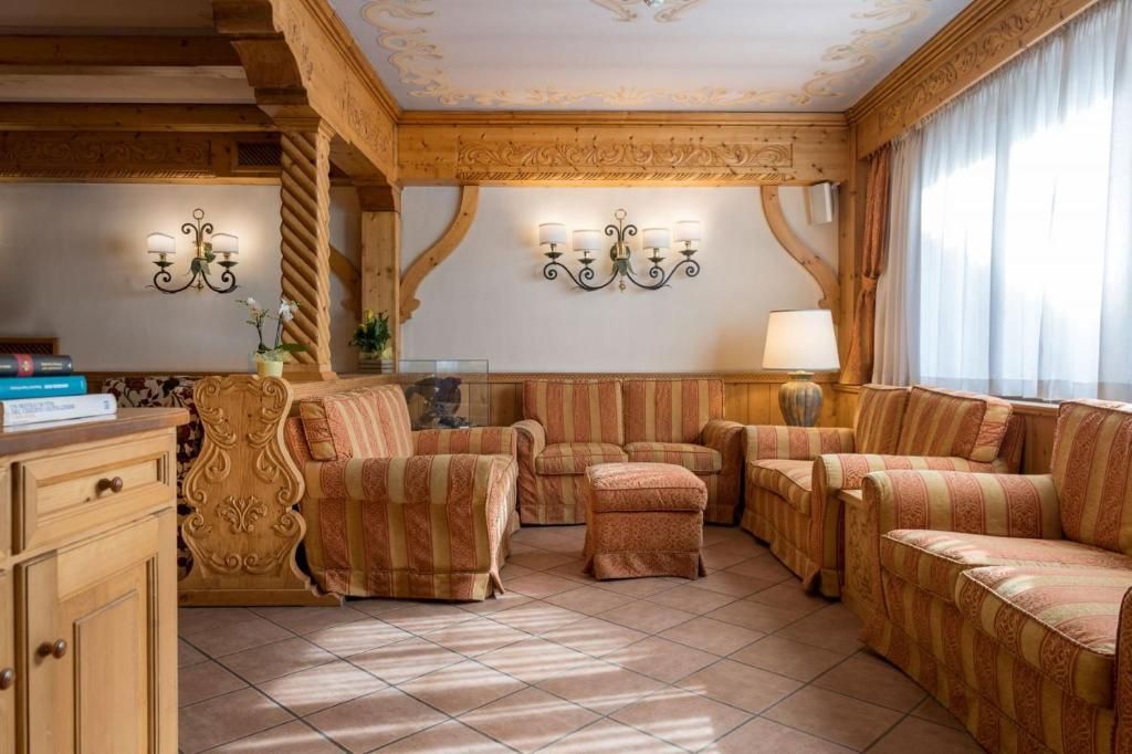 Hotel  Cristallo фото 9