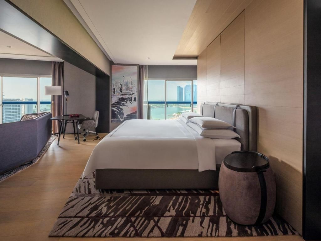 Swissotel The Stamford фото 18