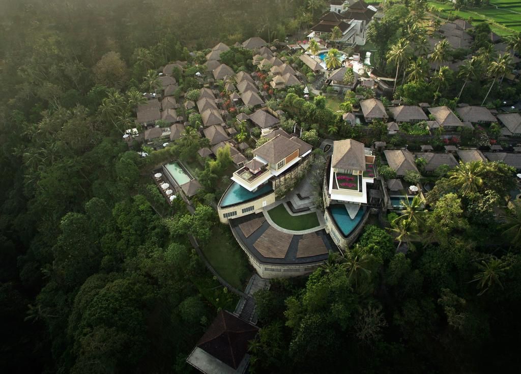 Kamandalu Resort & Spa фото 0