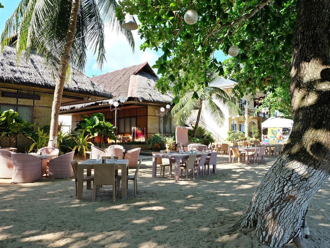 Alona Kew White Beach Resort фото 30