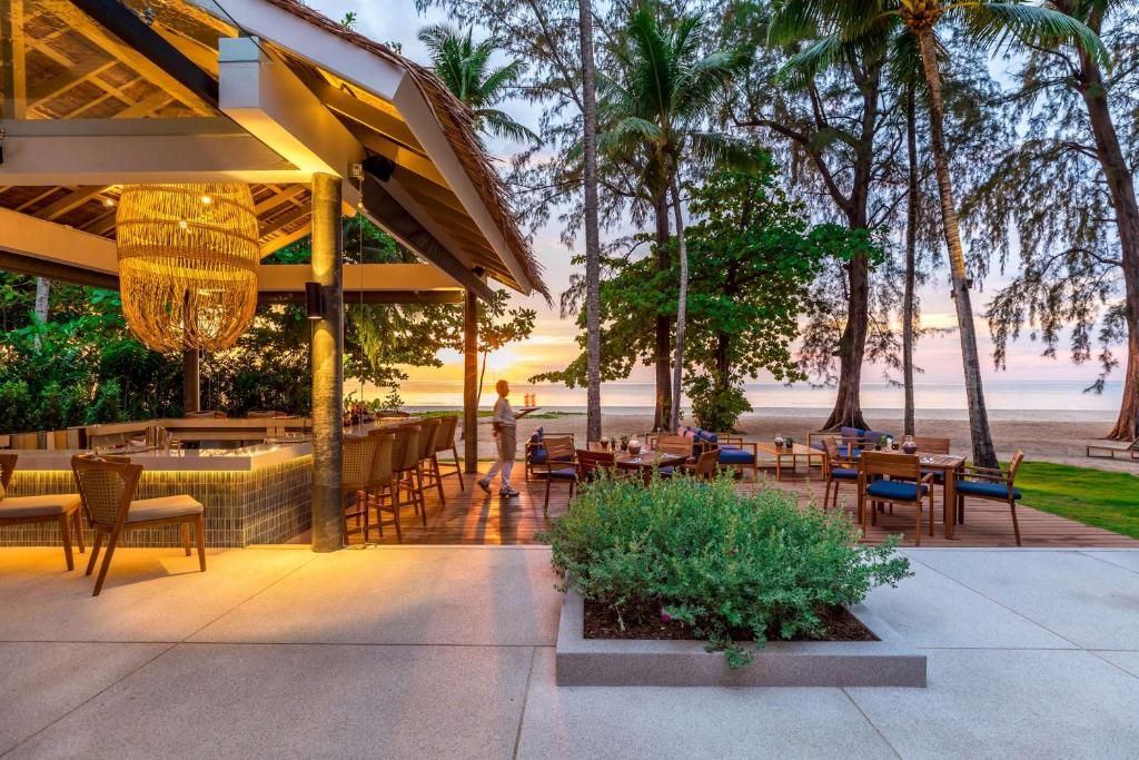 Outrigger Khao Lak Beach Resort фото 144