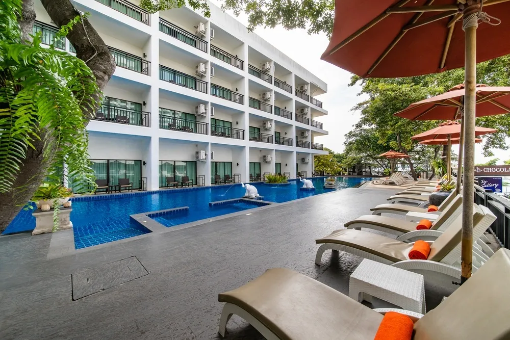 Cosy Beach Hotel фото 9