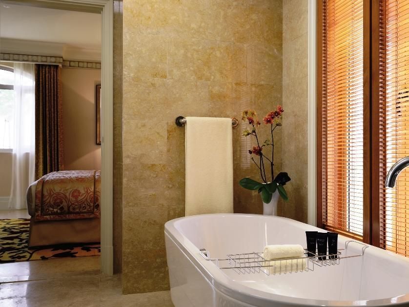 The Ritz-Carlton Abu Dhabi, Grand Canal фото 15