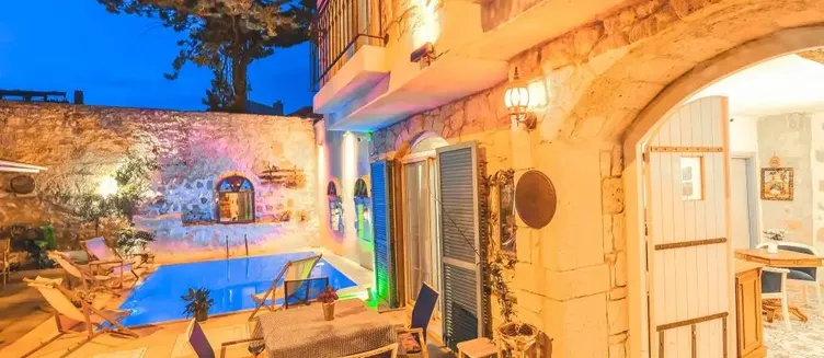 Фото отеля Alacati Asmalı Konak Otel