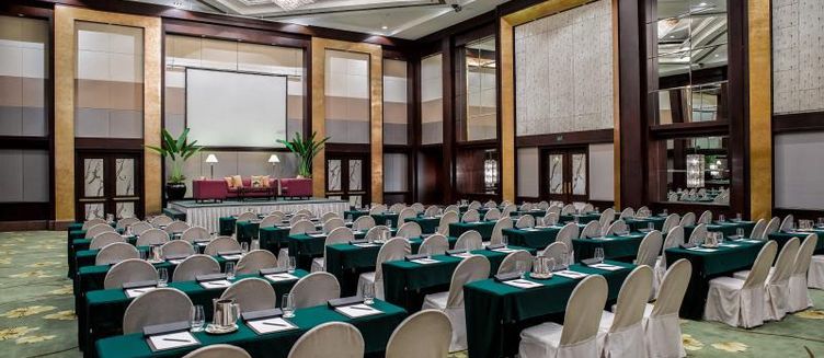 Фото отеля Diamond Hotel Philippines