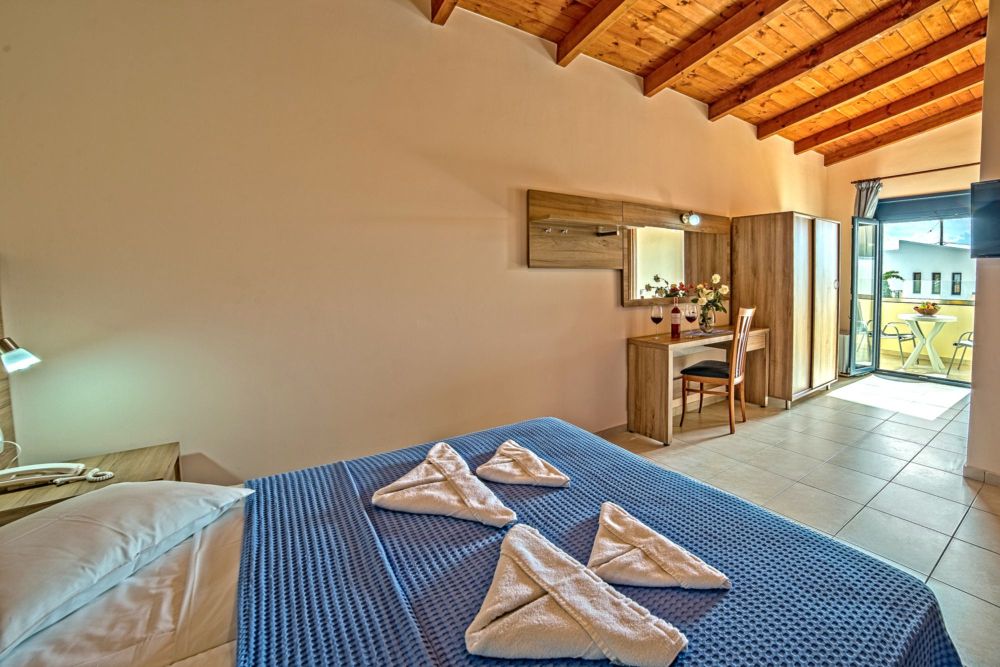 Blue Aegean Hotel & Suites фото 32
