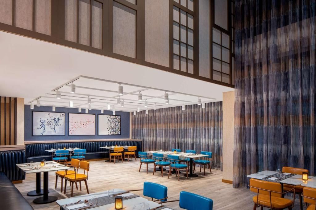 DoubleTree by Hilton Dubai M Square Hotel & Residences фото 24