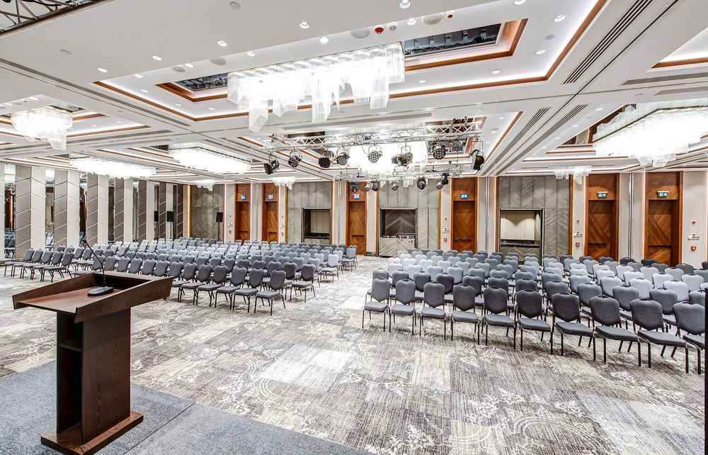 DoubleTree by Hilton Istanbul - Piyalepasa фото 91