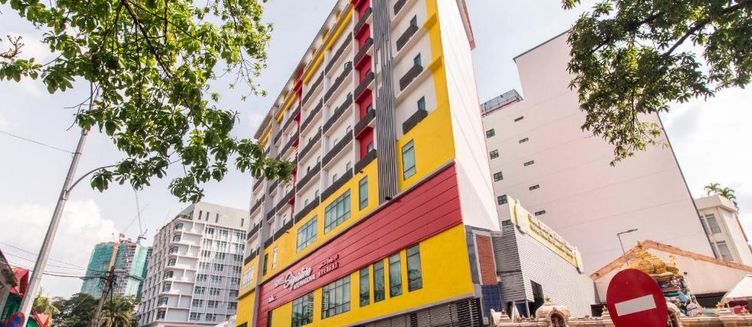 Фото отеля Signature International Hotel China Town