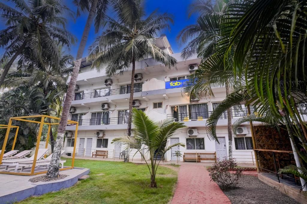 Bay Breeze Hotels & Resorts фото 34
