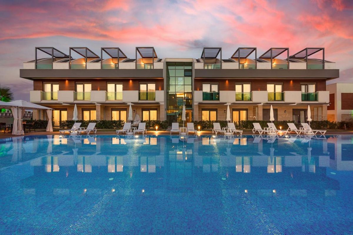 Veranda Beach Suites Boutique фото 8