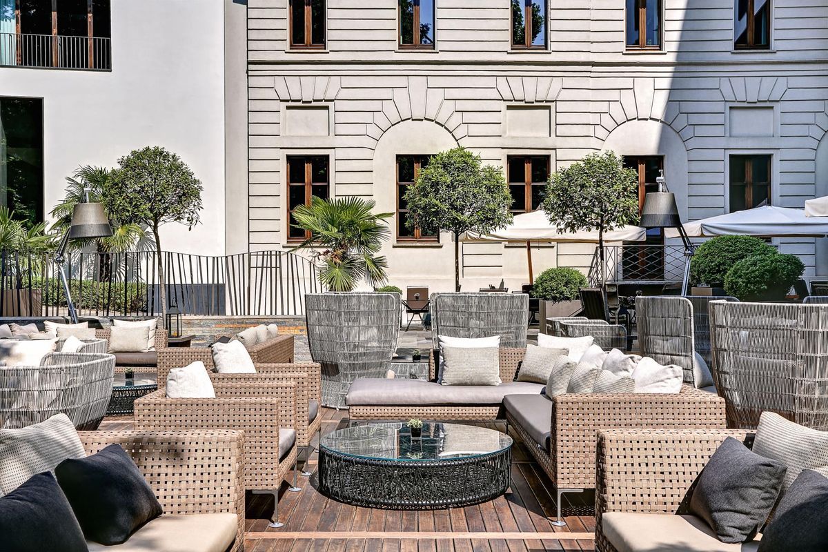 Bulgari Hotels & Resorts Milano фото 36