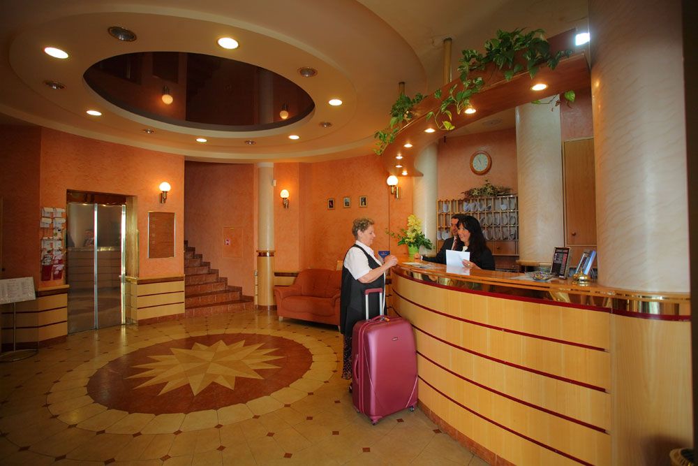 Wellness & Spa Hotel Ambiente фото 2