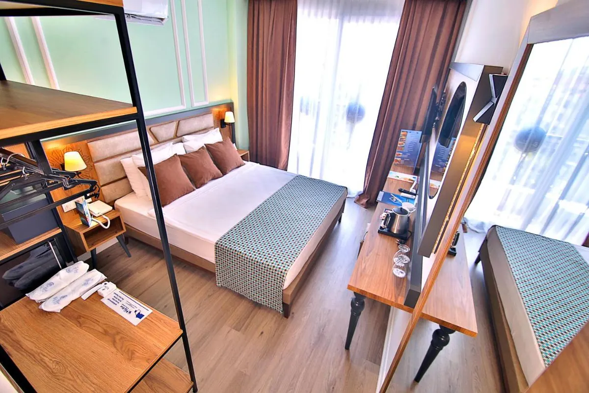 Club Big Blue Suit Hotel фото 4